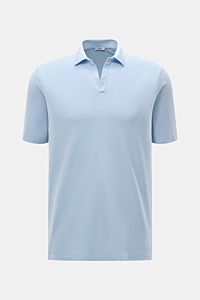 Front view of the BRAUN Hamburg Jersey polo shirt light blue, made of pure cotton jersey, slim fit with dress-shirt collar and open collar placket.

Sporty style for the new season: BRAUN HAMBURG has processed pure cotton into fine jersey to make this 