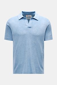 MC2 Saint Barth Frottee-Poloshirt 'Jeremy' rauchblau, slim fit, weicher Griff, konfektionierter Polokragen, offene Leiste, kurze Saumschlitze, Frontansicht.