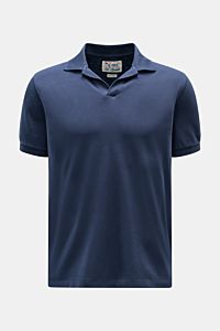 MC2 Saint Barth Poloshirt 'Charles' navy, frontale Nahaufnahme, elastisches Baumwoll-Piqué, Slim Fit, Polokragen, offene Kragenleiste, Logo-Stitching am Ärmel.