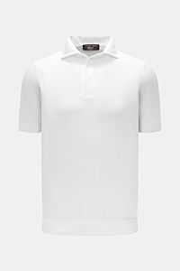 Front view of Filippo de Laurentiis Kurzarm-Strickpolo weiß, a white short-sleeve knit polo with a slim fit, knitted collar, three-button placket, and fine ribbed cuffs.

Summer feeling von FILIPPO DE LAURENTIIS: Dieses Strickpolo aus leichtem Baumwoll