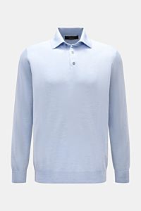 Filippo de Laurentiis Strickpolo hellblau meliert, slim Fit, aus Cashmere-Seiden-Mix, klassischer Schnitt, Polokragen, Drei-Knopf-Leiste, Rippbündchen, frontale Ansicht.