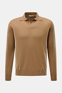 Front view of Aurélien Strickpolo 'Cashwool' hellbraun, a slim fit knit polo in light brown pure Merino wool with soft touch, fine knit, classic collar, open placket, and ribbed cuffs. Frühlings-Essential: Das Strickpolo von AURÉLIEN aus exklusiver 'Ca