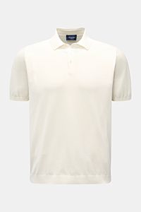 Drumohr Kurzarm-Strickpolo offwhite, frontal, Slim Fit, feines Baumwoll-Feinstrickpolo mit Polokragen, Drei-Knopf-Leiste und elastischen Rippbündchen.