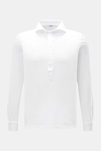 BRAUN Hamburg Longsleeve-Poloshirt weiß, frontale Nahaufnahme, Slim Fit, Baumwoll-Piqué, Haifischkragen, Fünf-Knopf-Leiste, Sportmanschette.