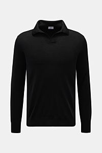 von Braun Merino Strickpolo schwarz in Frontansicht, elegantes Basic mit offener Kragenleiste, reine Merinowolle, weicher Griff, feines Strickbild, Regular Fit, typischer Polokragen, elastische Rippbündchen.