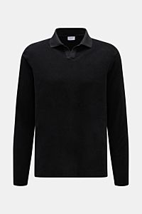 Schwarzes 04651/ A trip in a bag Frottee Longsleeve-Poloshirt 'Terry Johnny' in Frontansicht, Baumwoll-Frottee, Polokragen, Regular Fit, kurze Saumschlitze.