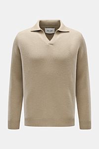 Soft Goat Cashmere Strickpolo khaki, frontale Ansicht, langärmlig, offene Kragenleiste, Regular Fit, mittelfeines Strickbild, weicher Griff, Rippbündchen, reiner Cashmere.