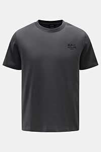 Front view of A.P.C. Crew neck T-shirt 'Standard Rue Madame' dark grey, soft pure cotton jersey with logo embroidery on chest.

Clean, cool, A.P.C. – the T-shirt 'Standard Rue Madame' is the epitome of French understatement. In soft cotton jersey with 