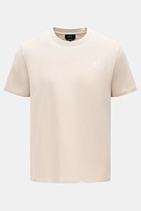 Front view of A.P.C. Crew neck T-shirt 'Standard Rue Madame' beige, soft cotton jersey with A.P.C. logo embroidery on chest.

Clean, cool, A.P.C. – the T-shirt 'Standard Rue Madame' is the epitome of French understatement. In soft cotton jersey with co