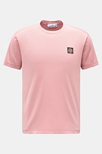 Stone Island T-Shirt 'Basic Cotton' rosé, frontale Nahaufnahme, Slim Fit, reine Baumwolle, weicher Griff, Rundhalsausschnitt, Weblabel auf der Brust.