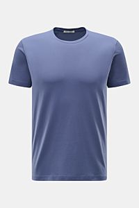 Stefan Brandt Rundhals-T-Shirt 'Enno' graublau, Slim Fit, weicher Griff, Urpima Sea Island Baumwolle, frontal fotografiert, Rundhalsausschnitt.