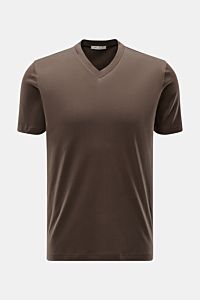 Stefan Brandt V-Neck T-Shirt 'Adam' graubraun shown front view, slim fit, soft Urpima Sea Island cotton jersey, V-neck style.