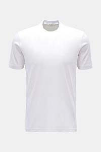 Front view of Stefan Brandt Rundhals-T-Shirt 'Eli' weiß, a slim fit white jersey T-shirt made from pure Pima cotton with a very soft touch and round neckline. Jersey in seiner feinsten Qualität: Mit seinem Expertenwissen über Materialien schafft STEFAN BR