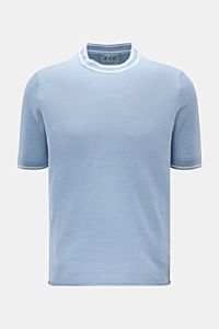 FTC Kurzarm-Rundhalspullover hellblau, Slim Fit, feiner Cashmere-SeaCell-Mix, Rundhalsausschnitt mit Kontraststreifen, frontale Ansicht.