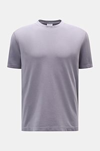 Front view of 04651/ A trip in a bag Piqué T-shirt lavender, pure piqué cotton, slim fit with crew neck, woven label, ribbed bands.