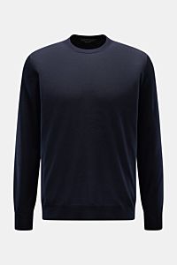Front view of Filippo de Laurentiis Crew neck jumper navy in fine silk-cashmere blend, slim fit, ribbed bands, and soft feel.

Summery knitwear: With this jumper in a fine silk-cashmere blend, FILIPPO DE LAURENTIIS presents a comfortably lightweight ve