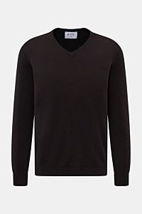 FTC Cashmere V-Neck Pullover dunkelbraun, Slim Fit mit V-Ausschnitt, feinem Strickbild, fair-trade Cashmere, weicher Griff, Rippbündchen, frontal fotografiert.