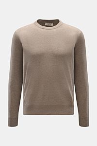 Fioroni Cashmere Rundhalspullover taupe, frontal fotografiert, Slim Fit, reiner Baby-Cashmere, sehr weich, feines Strickbild, Rundhalsausschnitt, flexible Rippbündchen.
