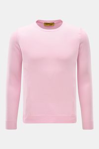 Front view of B.F. Knitwear Crew neck jumper rose in pure cotton, featuring soft feel, fine knit, slim fit, crew neck, and ribbed bands. 

A versatile essential for spring: This crew neck jumper in pure cotton by B.F. KNITWEAR enhances any wardrobe wit