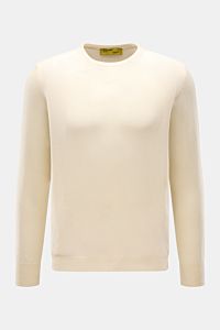 B.F. Knitwear Cashmere Rundhalspullover creme, Slim Fit, reiner Cashmere, feines, luftiges Strickbild, Rundhalsausschnitt, elastische Rippstrick-Bündchen, frontal fotografiert.