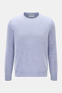 FTC Cashmere Rundhalspullover hellblau meliert, slim fit, feines Strickbild, Rundhalsausschnitt, Rippbündchen, aus reiner ultrafeiner Cashmere-Qualität, frontale Perspektive.