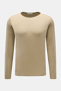 Front view of Kiefermann Merino crew neck jumper 'Benjamin' sand in pure merino wool, soft feel, fine knit, regular fit, ideal for layering on cold days. 

Description: A luxurious basic piece: This crew neck jumper by KIEFERMANN offers maximum comfort