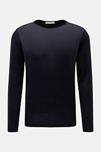 Front view of Kiefermann Merino crew neck jumper 'Benjamin' dark navy, a luxurious basic piece made of pure merino wool with a soft feel, very fine knit, regular fit, and crew neck, ideal for layering on cold days.
