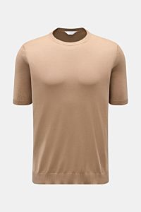 Malo Kurzarmpullover braun, von vorne fotografiert, aus reiner Baumwolle, Regular Fit, weicher Griff, feines Strickbild, Rundhals, Rippbündchen.