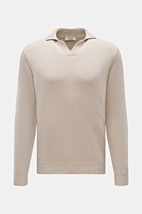 Frontal fotografierter Fioroni V-Neck Pullover beige aus reiner Baumwolle mit weichem Griff, halbem Stehkragen, V-Neck und flexiblem Rippbündchen.