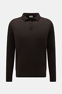 von Braun Merino Feinstrickpolo dunkelbraun, Slim Fit, reine Merinowolle, feines Strickbild, schmaler Polokragen, Drei-Knopf-Leiste, Rippbündchen, frontal fotografiert.