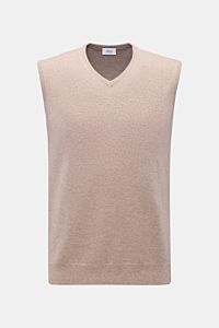 Front view of von Braun Cashmere Pullunder beige, a slim fit, sleeveless layering piece made from pure Mongolian cashmere with a very soft touch, fine knit texture, and elastic ribbed cuffs.