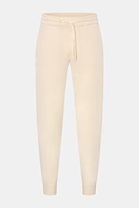 von Braun Cashmere Jogpants creme, Frontansicht, weiche, warme Jogpants aus reinem mongolischem Cashmere mit hohem Bund, Tunnelzug, schmal zulaufend, Hüft- und Gesäßtaschen.
