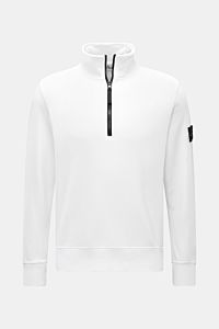 Stone Island Sweat-Troyer 'Basic Sweat' weiß, frontale Ansicht, reine Baumwolle, Regular Fit, Troyer-Kragen mit Reißverschluss, Kompass-Badge am Oberarm, flexible Rippbündchen, weicher Griff.