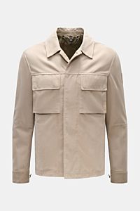 Front view of Belstaff Suede jacket 'Waymark' sand in supple suede with concealed button placket, patch breast pockets, and turn-down collar.

Description: 
A versatile piece in supple suede: The hybrid 'Waymark' by BELSTAFF is a cool alternative piece