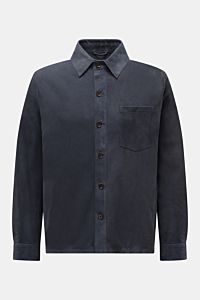 Front view of Arma Velourslederjacke 'Dino' navy, a slim fit Veloursleder jacket with soft grip, six-button placket, three front pockets, buttoned cuffs, unconstructed design, and a classic collar, perfect as a stylish companion for transitional seasons.