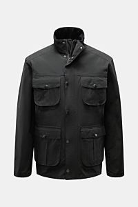 Front view of Barbour Field jacket 'Sanderling' navy, lightweight cotton-microfibre blend with four bellows pockets, corduroy collar, two-way zip, snap buttons, leather logo, and tartan lining.