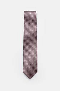 Front view of Tom Ford Seidenkrawatte rosé/schwarz/grau gemustert, a pure silk tie with subtle shine and fine graphic weave, made in Italy. 

Italienische Handwerkskunst: Dieser Krawatten-Klassiker von TOM FORD aus reiner Seide vereint zeitlose Eleganz