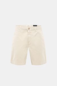 Closed Shorts sand aus leicht elastischem Baumwoll-Twill, Regular Fit, von vorne fotografiert mit Reißverschluss, Bundknopf, Tunnelzug und französischen Taschen.