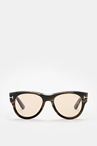 Front view of Tom Ford Sunglasses 'Burton' black/brown/beige patterned with slightly rounded silhouette, acetate frame, and photochromic lenses. Stylish all-rounder: With their timeless design, these sunglasses by TOM FORD are an ideal summer essential. S