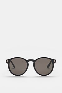 Tom Ford Sonnenbrille 'Ian' schwarz/grau, frontal fotografiert, Acetat-Rahmen, klassische Notched-Bridge, getönte Gläser, UV-Schutz, Samt-Hartschalenetui.