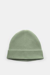 Alt-Tag (124 Zeichen): Von Braun Cashmere Mütze salbei, feines Rippstrickmuster, schmaler Umschlag, weicher Griff, von oben fotografiert.