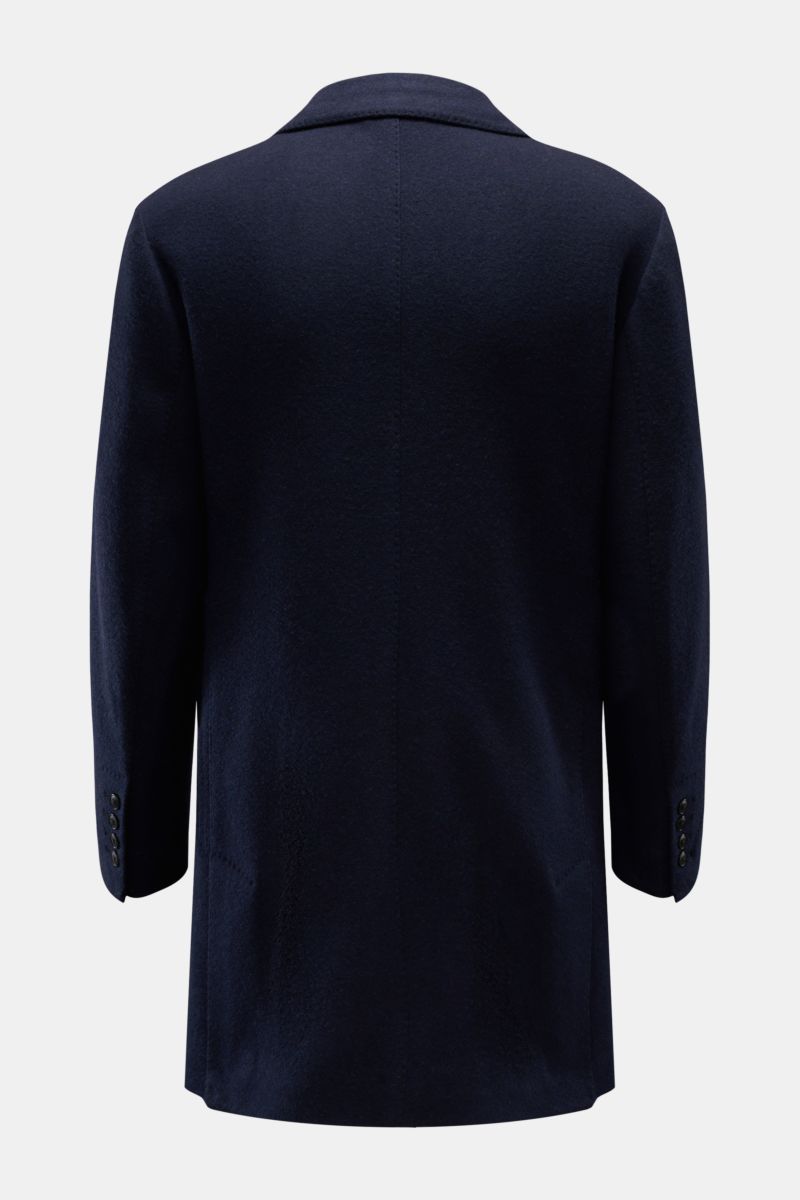 Manzoni 24 Kurzmantel navy shown from the back, slim fit short coat in a lightweight cashmere and wool mix by LORO PIANA with soft touch, three-button closure, notch lapel, classic breast pocket, flap pockets, buttoned cuffs, rear side vents, two inner po