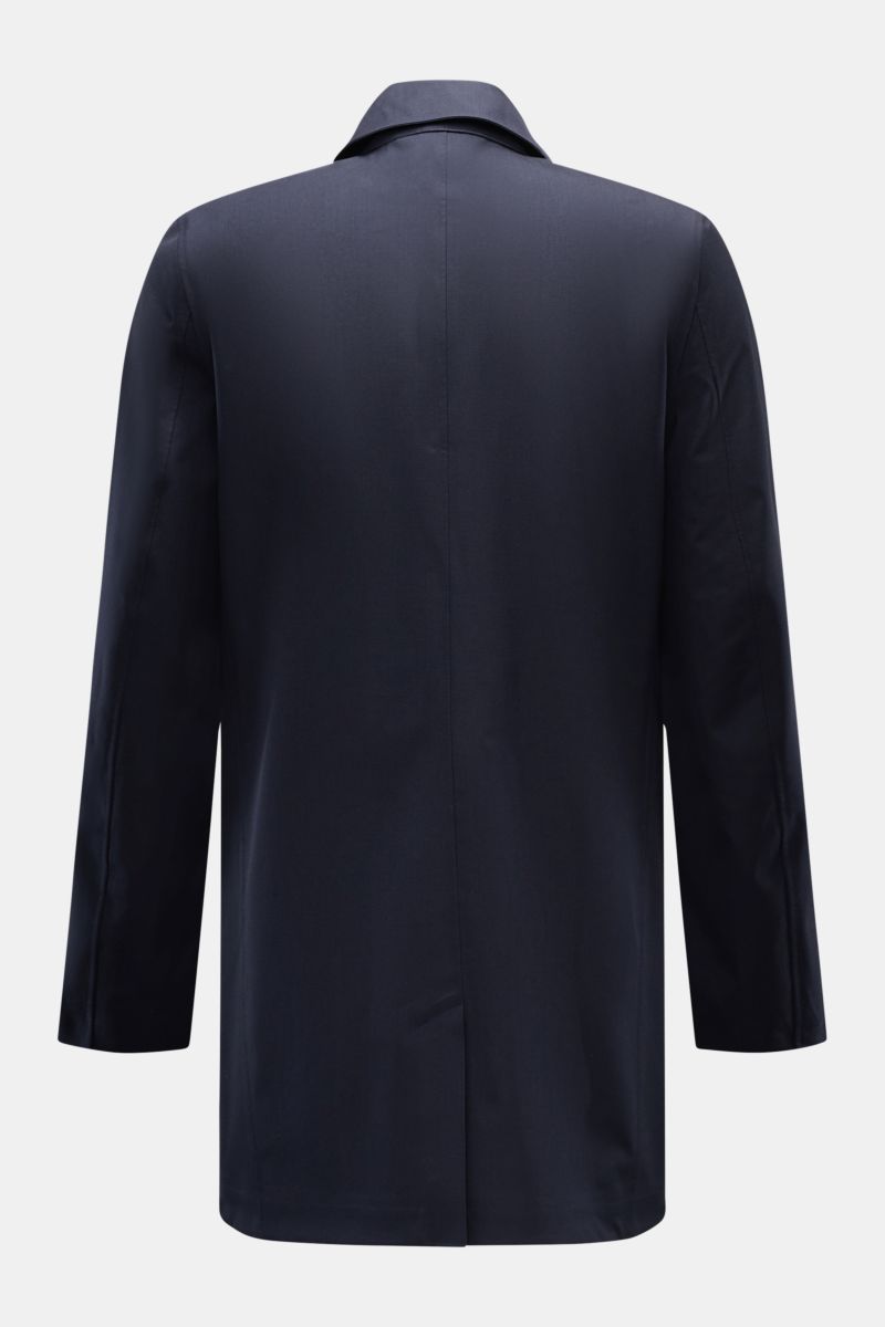 Back view of the UBR Regenmantel 'Sky Fall Savile' navy, an ultralight raincoat made from a smart mix of merino wool and microfiber, featuring a smooth touch, slim fit, wind- and waterproof fabric, taped seams, a back center vent, and a practical two-way 