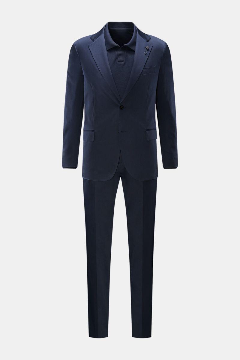 Lardini Anzug navy aus elastischer Baumwolle, Slim Fit Sakko mit fallendem Revers, zwei Knöpfen, und reguläre Hose, frontal fotografiert.