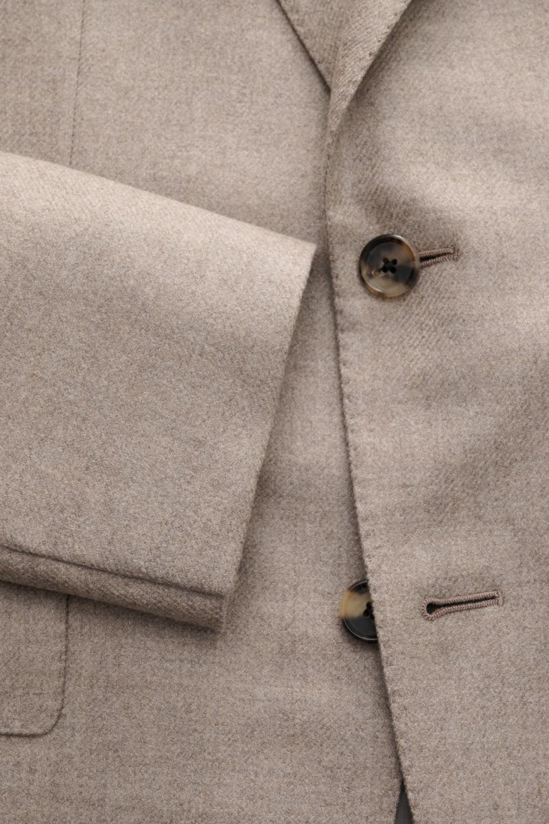 Caruso Sakko 'Aida' beige meliert, nah – taillierter Zwei-Knopf-Stil, fallendes Revers, Wolle-Cashmere-Mix, weicher Griff, Slim Fit, klassische Brusttasche.