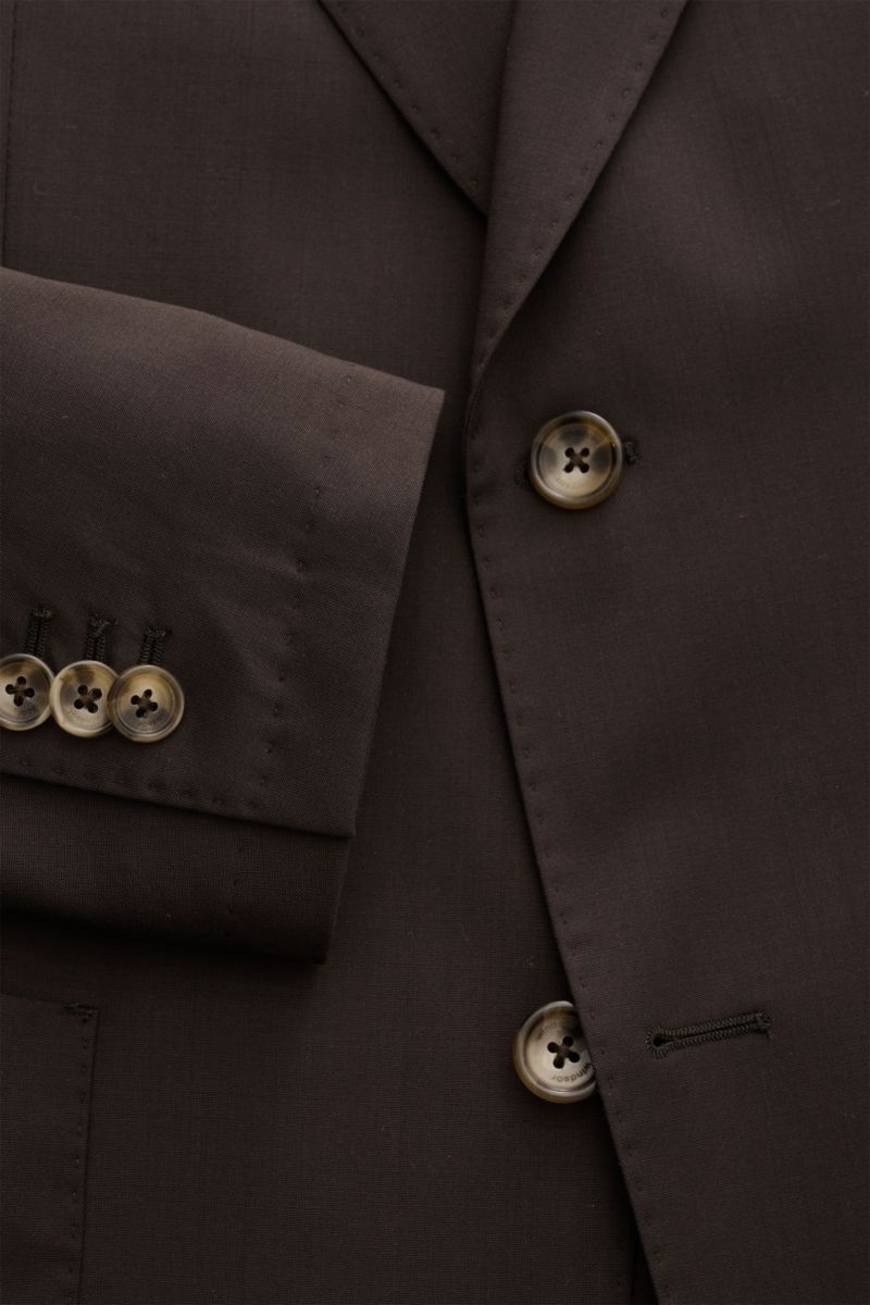 Windsor Sakko 'Travel' dunkelbraun, Slim Fit, Unconstructed Design, reine Schurwolle, tailliert, Zwei-Knopf-Stil, fallendes Revers, Detailfoto Knöpfe und Ärmel.