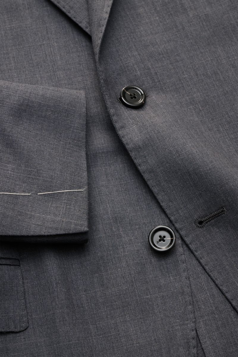 Lardini Sakko dunkelgrau meliert aus Wolle mit Seide und Leinen, Detailaufnahme von Knöpfen, Revers und Ärmel, Slim Fit, tailliert.