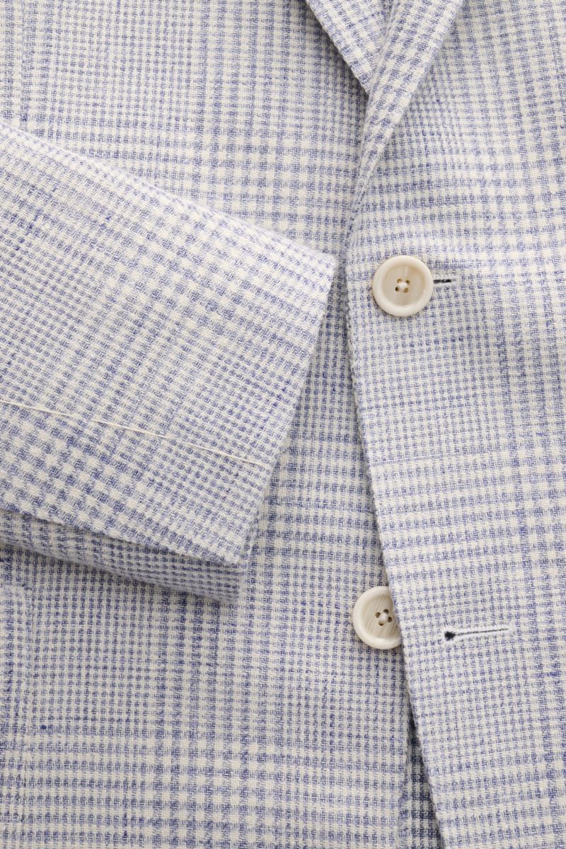 Lardini Sakko rauchblau/offwhite kariert, Detailaufnahme von Ärmel und Knöpfen, Glencheck aus Leinen-Mix, Slim Fit, Unconstructed Design.