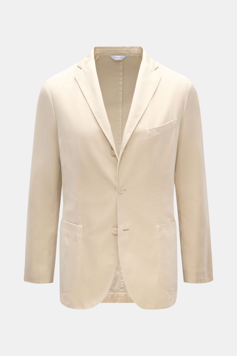 Frontansicht des Boglioli Sakko 'K. Jacket' sand, tailliert, Slim Fit, Unconstructed Design, Baumwolle-Lyocell-Cashmere-Mix, Drei-Knopf-Stil.
