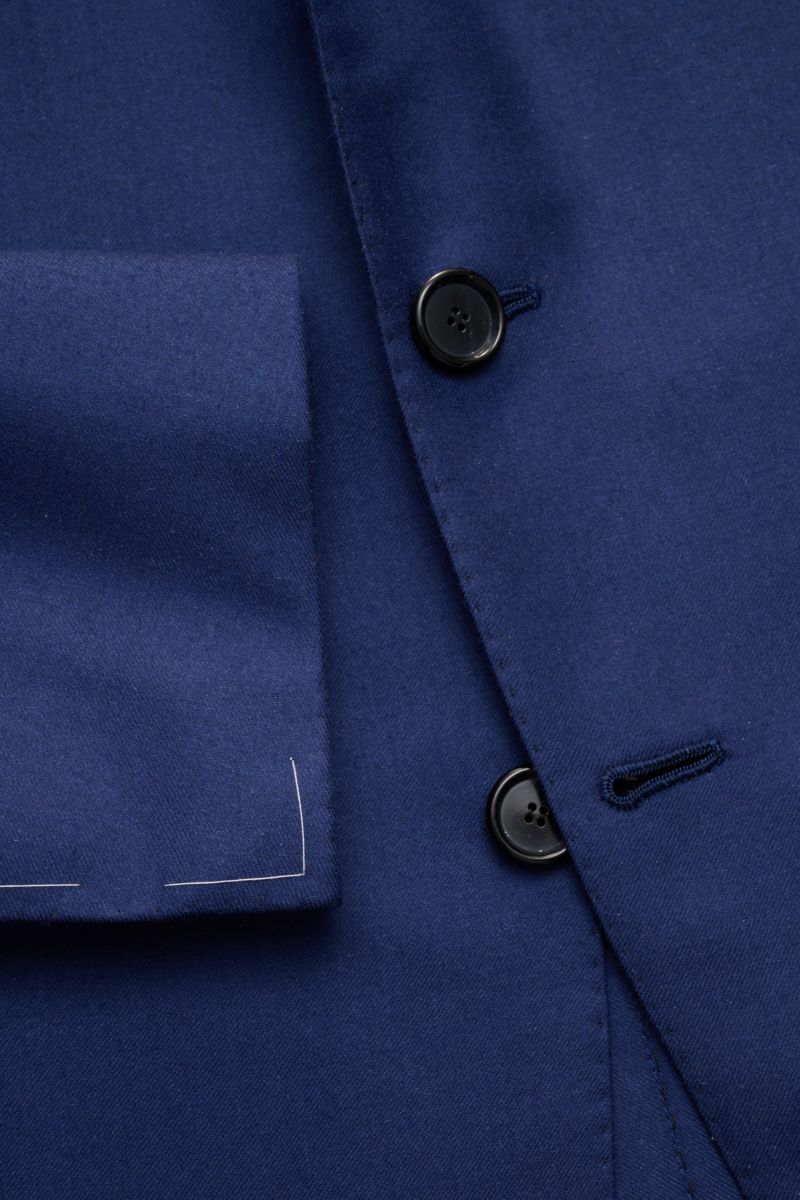 Close-up front view of Cesare Attolini Cashmere smart-casual jacket dark blue showing buttons, step lapel, and cuff details. Enjoy luxury from CESARE ATTOLINI: This timeless smart-casual jacket in the finest pure cashmere has been made exclusively in I